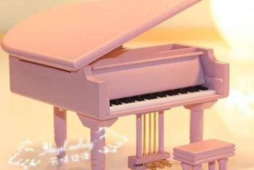 关于荷花的诗句——《采菱诗》