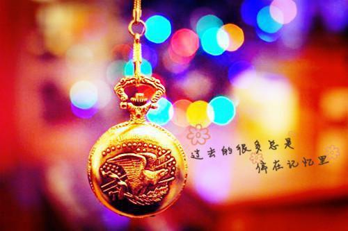 三月正当三十日，占得，春光毕竟共春归。